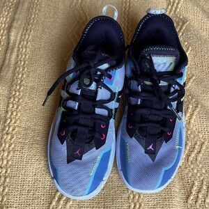 Nike Jordan one take ll sneakers EUC